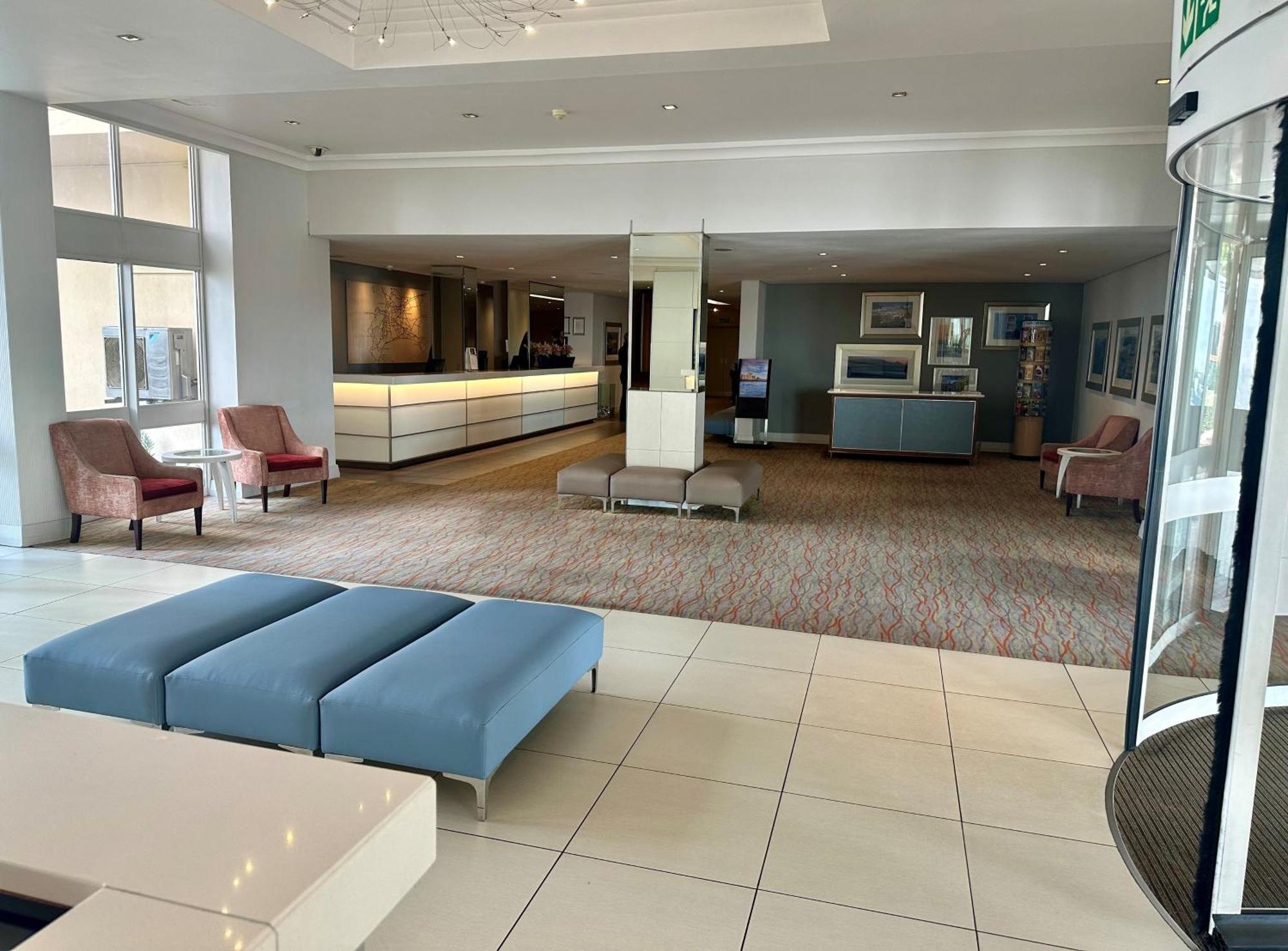 Garden Court Nelson Mandela Boulevard Kaapstad Buitenkant foto
